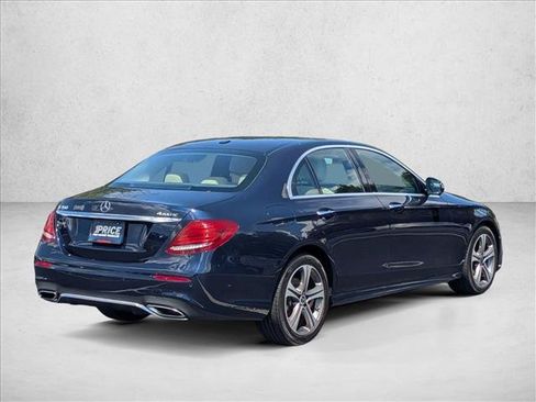 Used 2020 Mercedes-Benz E 350 4MATIC Sedan image 5