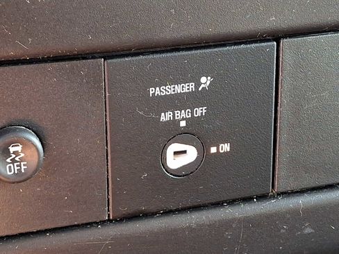 Used 2024 GMC Savana 2500 w/ Driver Convenience Package RWD image 22