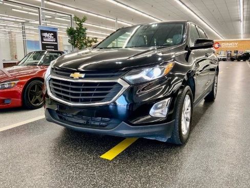 Used 2020 Chevrolet Equinox LT AWD/4WD image 2