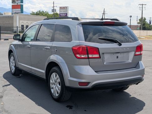 Used 2019 Dodge Journey SE w/ Premium Group FWD image 8