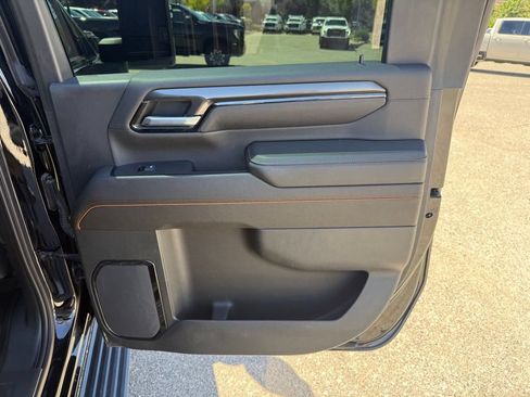 Used 2024 GMC Sierra 3500 AT4 w/ AT4 Premium Plus Package AWD/4WD image 21