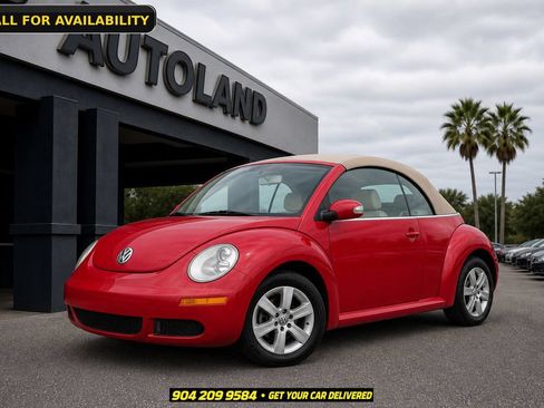 Used 2006 Volkswagen Beetle Convertible w/ Package 1 FWD image 1