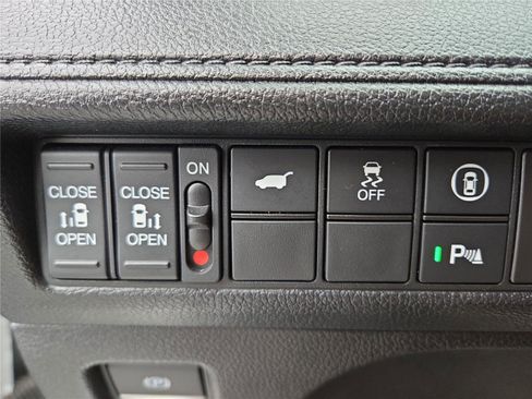 Used 2022 Honda Odyssey Touring image 12