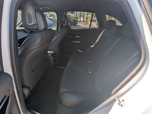 Used 2025 Mercedes-Benz GLC 350e 4MATIC image 24