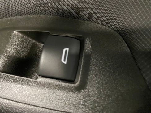 Used 2023 Chevrolet Equinox RS image 23