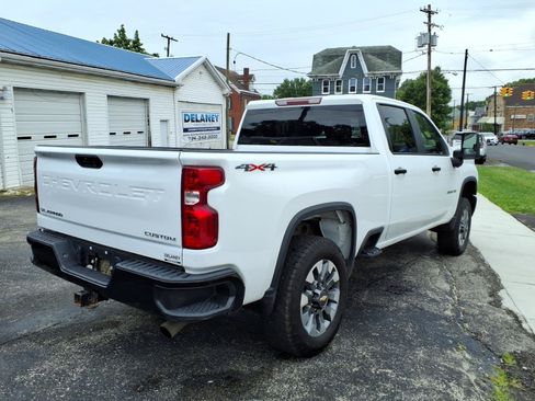 Used 2024 Chevrolet Silverado 2500 Custom w/ Custom Convenience Package AWD/4WD image 5