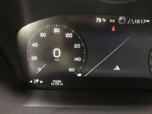 Used 2016 Volvo XC90 T6 Inscription w/ Vision Package AWD/4WD image 22