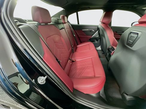 Used 2025 BMW 530i w/ M Sport Package image 28