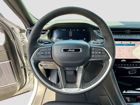 New 2026 Jeep Grand Cherokee L Limited AWD/4WD image 8