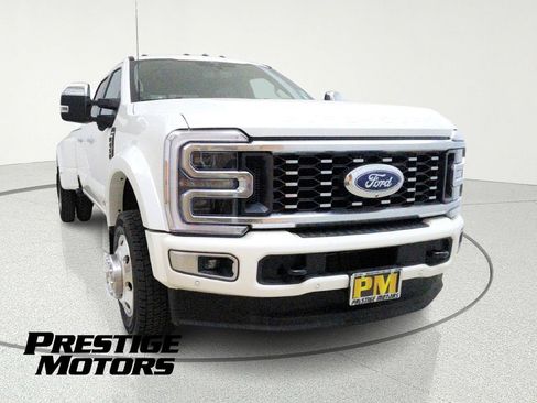 Used 2026 Ford F450 Platinum w/ Platinum Plus Package AWD/4WD image 2