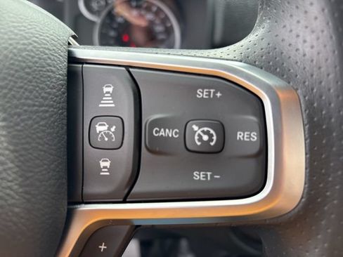 New 2026 RAM 2500 Tradesman w/ Chrome Appearance Group AWD/4WD image 25