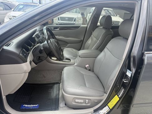 Used 2004 Lexus ES 330 w/ Premium Pkg FWD image 11