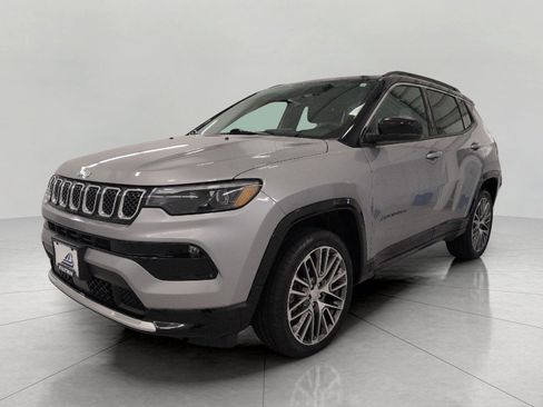 Used 2023 Jeep Compass Limited w/ Elite Group AWD/4WD image 13