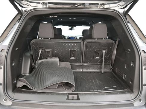 Used 2023 Chevrolet Traverse LT AWD/4WD image 28