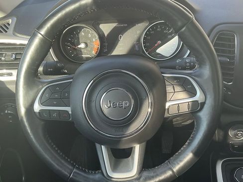 Used 2018 Jeep Compass Latitude w/ Popular Equipment Group image 12