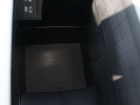 Certified 2026 Toyota Sienna XLE FWD image 44