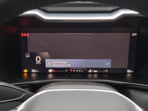 New 2026 GMC Canyon Elevation w/ Convenience Package image 12