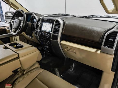 Used 2018 Ford F150 Lariat image 13