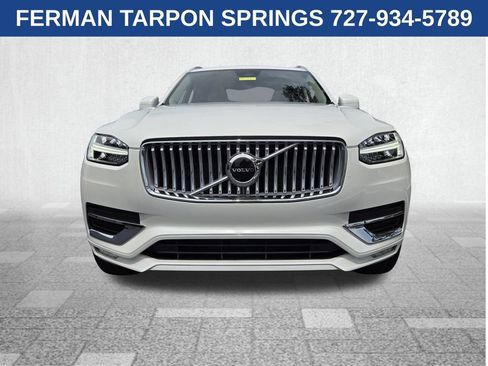 Used 2025 Volvo XC90 B5 Core w/ Protection Package Premier AWD/4WD image 3
