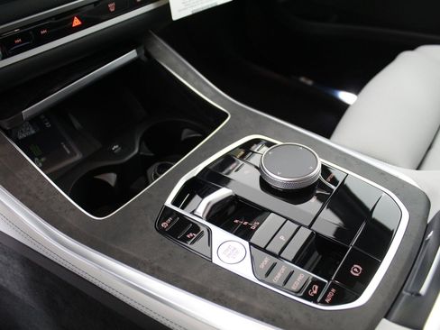 New 2026 BMW X5 xDrive40i w/ M Sport Package image 13