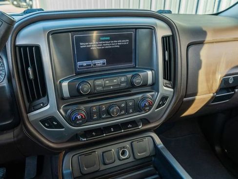 Used 2017 GMC Sierra 1500 SLT w/ SLT Premium Package image 27