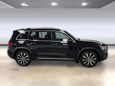 Used 2022 Mercedes-Benz GLB 250 image 7