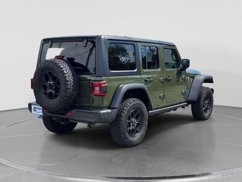 Used 2024 Jeep Wrangler Unlimited AWD/4WD image 7