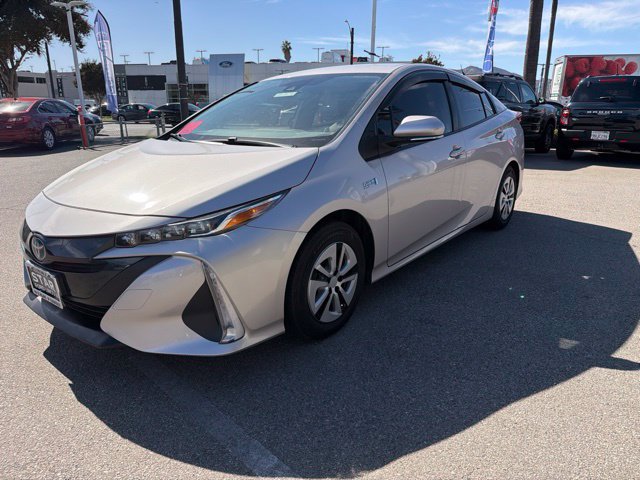 Used 2021 Toyota Prius Prime XLE w/ Carpet Mat Package (TMS) FWD image 3