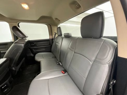 Used 2020 RAM 3500 Tradesman w/ Chrome Appearance Group AWD/4WD image 7