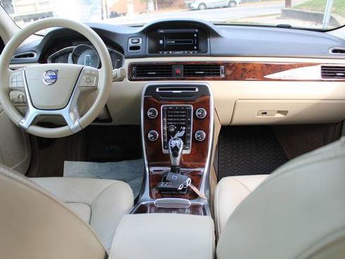 Used 2015 Volvo XC70 3.2 Premier Plus image 12