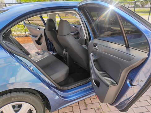 Used 2016 Volkswagen Jetta S FWD image 65