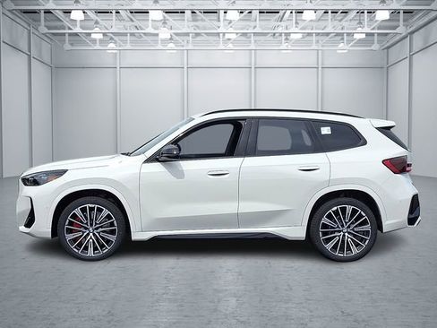 Certified 2026 BMW X1 xDrive28i AWD/4WD image 7