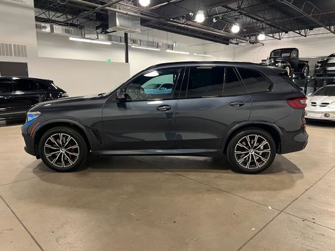 Used 2022 BMW X5 xDrive40i w/ M Sport Package image 6