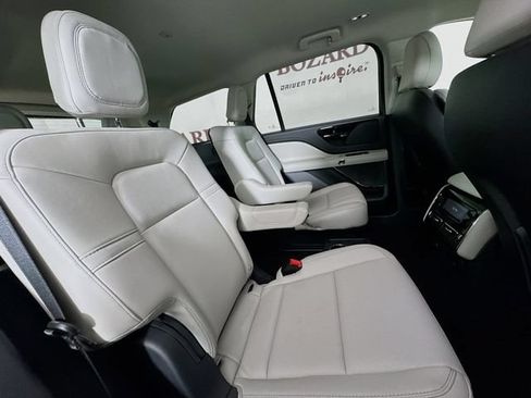 New 2026 Lincoln Aviator 2WD image 28