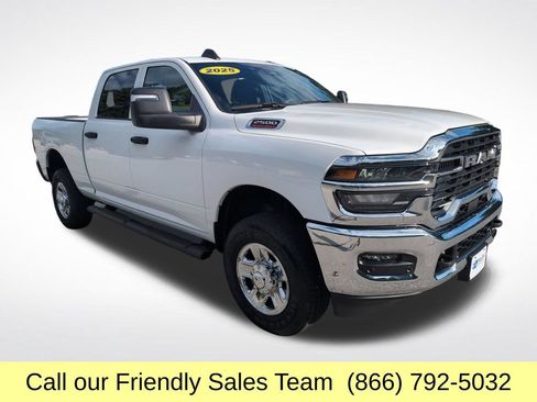 Used 2025 RAM 2500 Tradesman AWD/4WD image 7