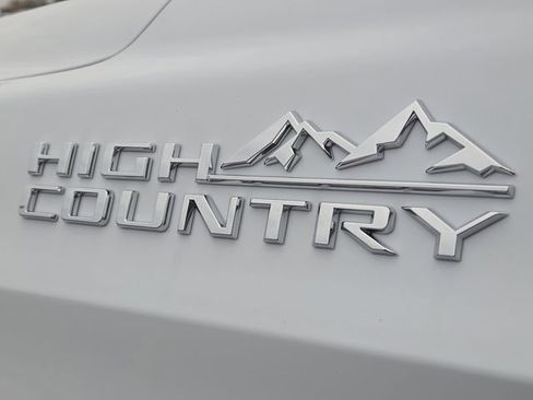 New 2026 Chevrolet Tahoe High Country AWD/4WD image 7