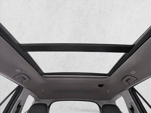 Used 2024 Honda Pilot Touring image 16