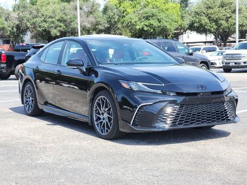 Used 2025 Toyota Camry XSE w/ Premium Plus Package FWD image 2