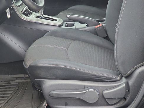 Used 2015 Nissan Sentra S image 26