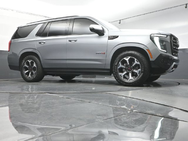 Used 2025 GMC Yukon AT4 Ultimate w/ LPO, Floor Liner Package AWD/4WD image 34