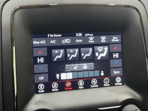 Used 2018 Dodge Durango GT image 33