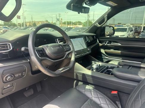 Used 2024 Jeep Grand Wagoneer L Series III w/ Rear Seat Video Group 1 AWD/4WD image 7