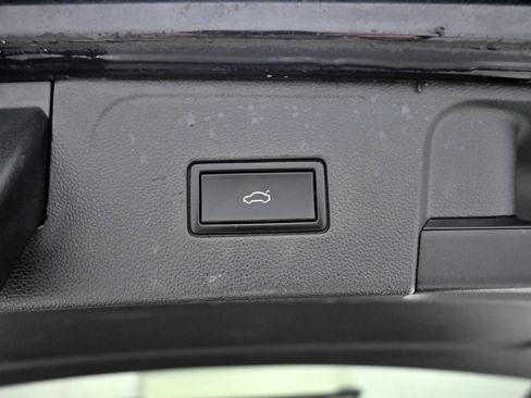 Used 2021 Volkswagen Atlas SE AWD/4WD image 34