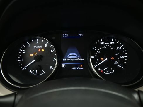 Used 2020 Nissan Rogue Sport SL w/ Premium Package FWD image 14