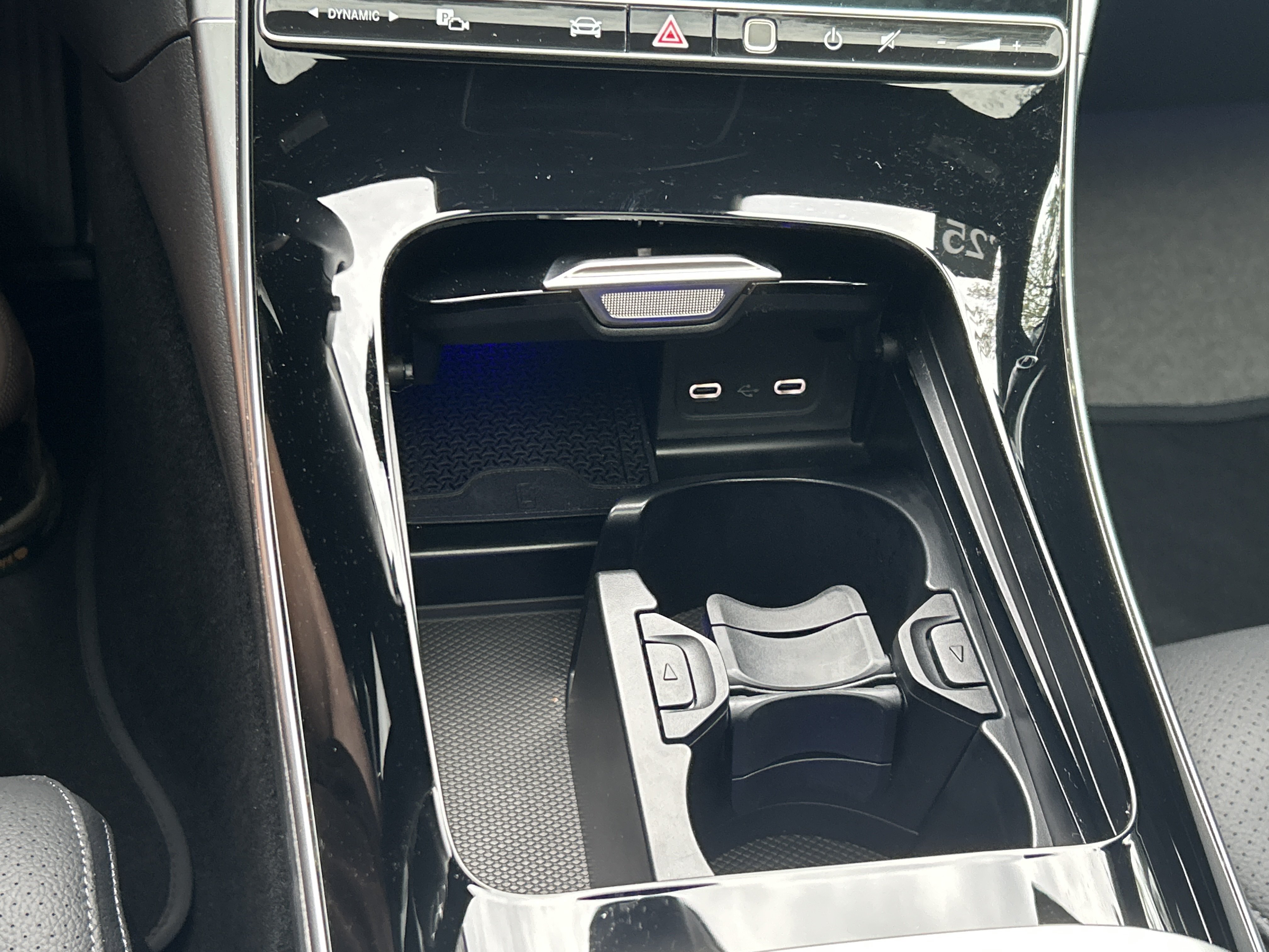 Certified 2025 Mercedes-Benz C 300 Sedan image 36