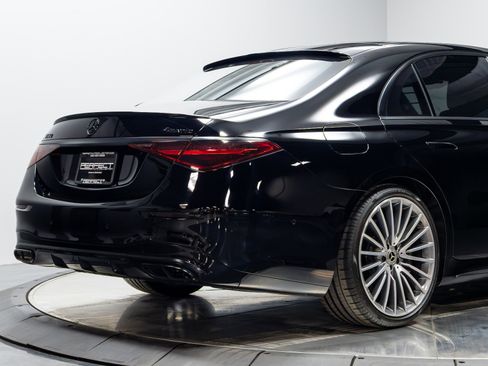 Used 2023 Mercedes-Benz S 580 4MATIC Sedan image 16