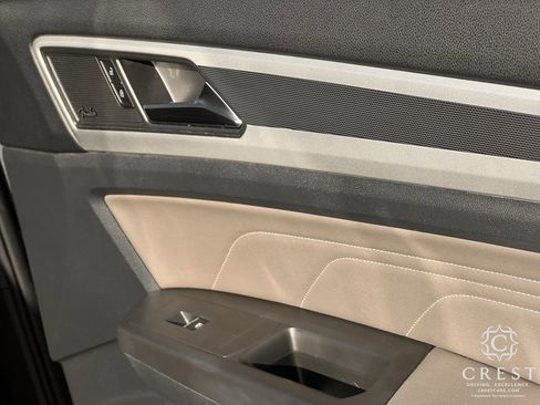 Used 2023 Volkswagen Atlas SEL Premium image 28