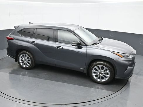 Used 2021 Toyota Highlander Limited AWD/4WD image 24