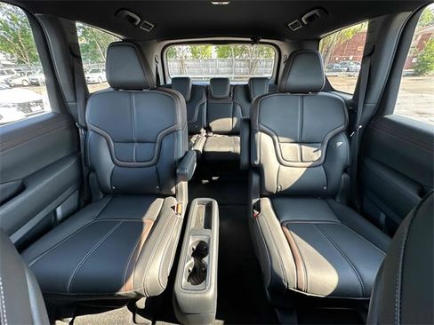 New 2025 Nissan Armada SL w/ Captain's Chari Seat Package image 30