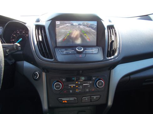 Used 2019 Ford Escape SE AWD/4WD image 16